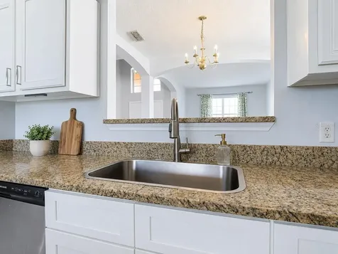 206 Viola Drive Davenport FL 33837