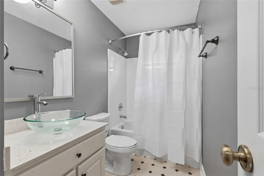 4308 NW 35th Terrace Gainesville FL 32605