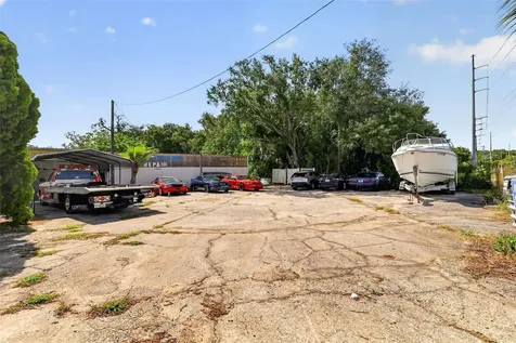 1945 S Us Highway 441 Lady Lake FL 32159