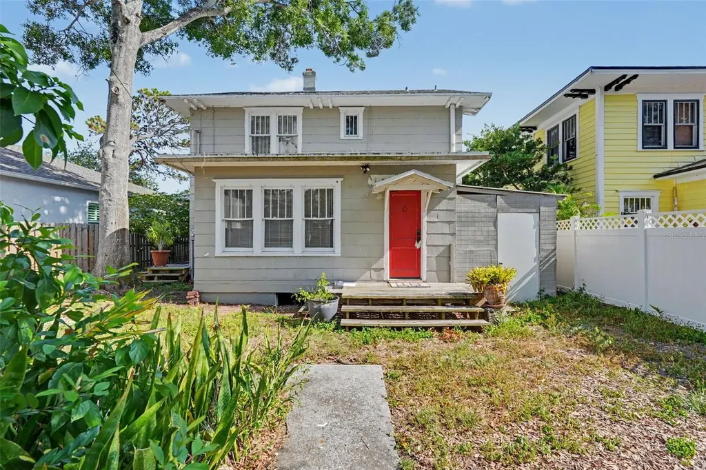 5441 1st Avenue N St Petersburg FL 33710