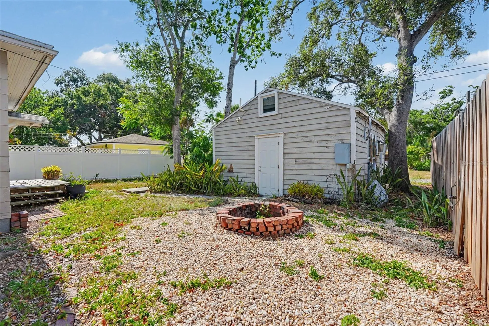 5441 1st Avenue N St Petersburg FL 33710