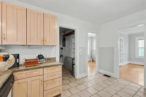 5441 1st Avenue N St Petersburg FL 33710