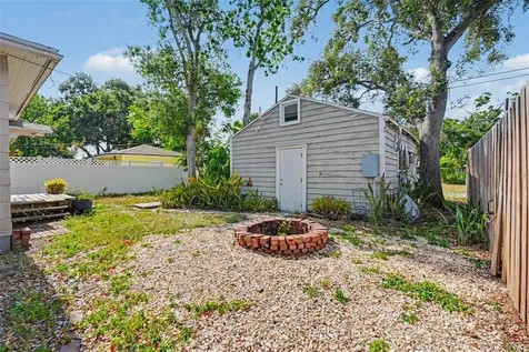 5441 1st Avenue N St Petersburg FL 33710