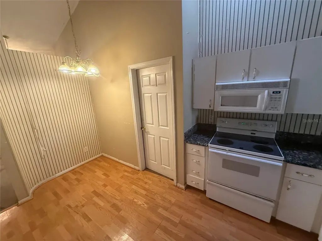204 Chardonnay Place Valrico FL 33594