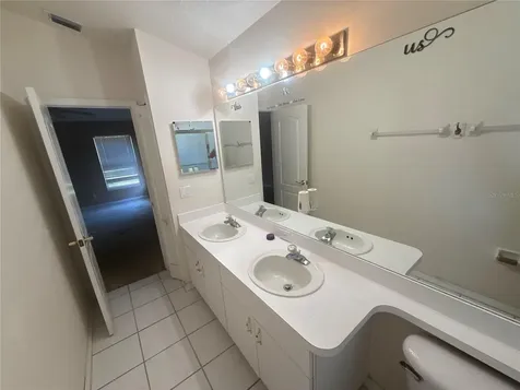 204 Chardonnay Place Valrico FL 33594