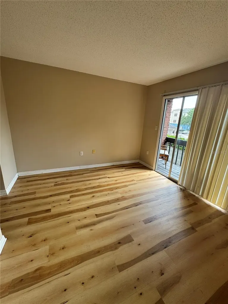 5012 Downing Street Orlando FL 32839