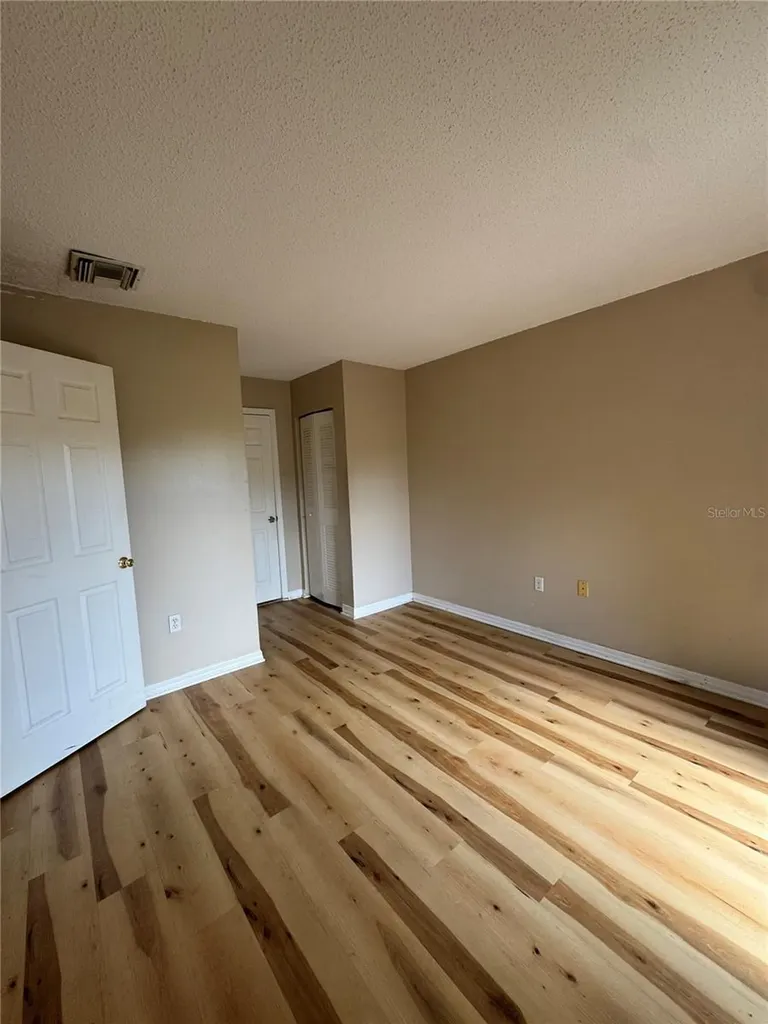 5012 Downing Street Orlando FL 32839