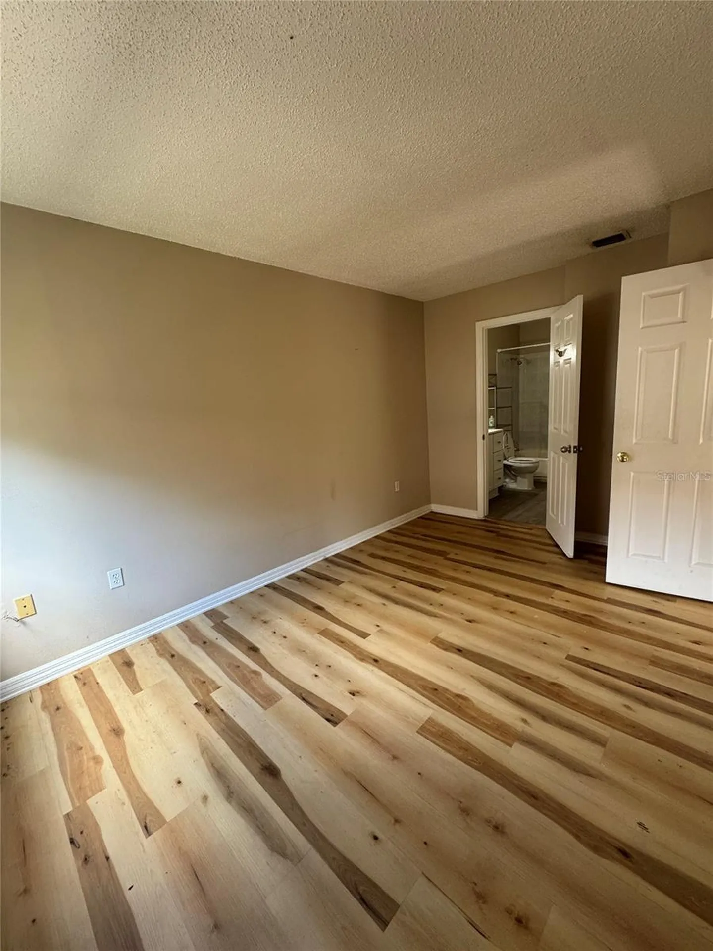5012 Downing Street Orlando FL 32839