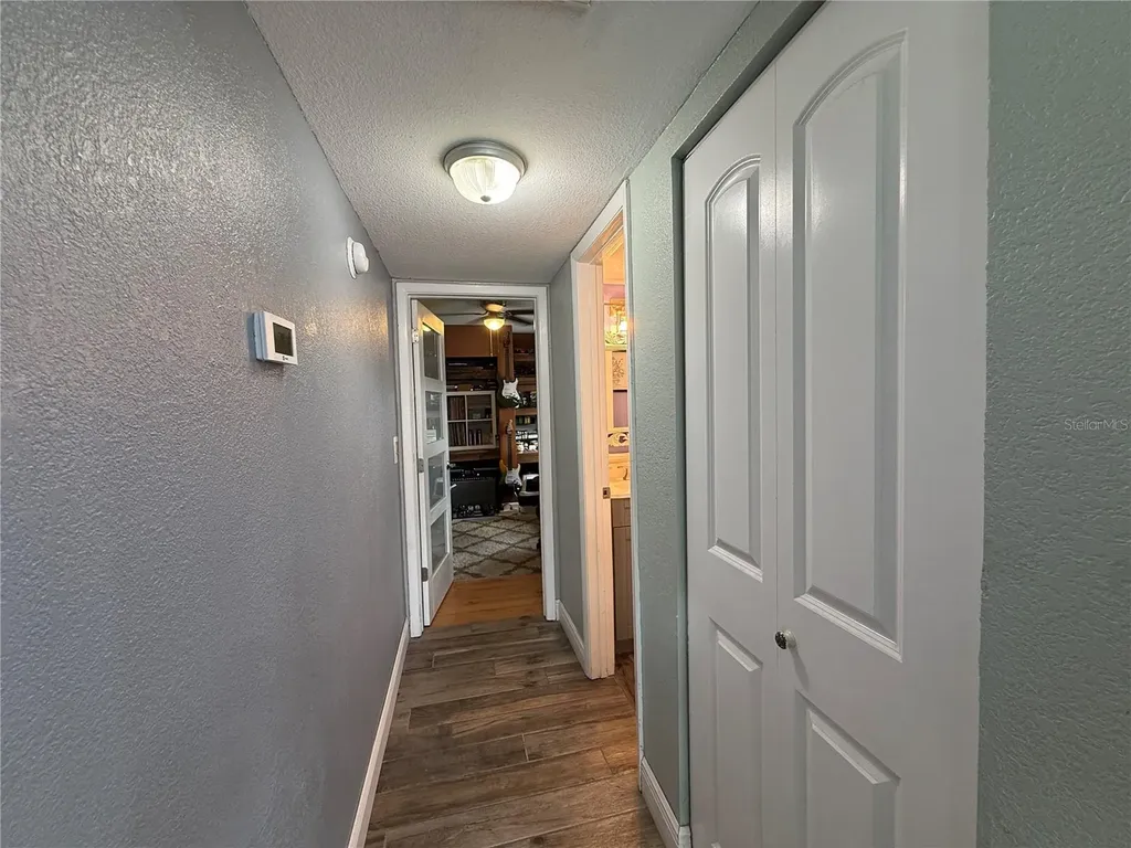 10009 Regal Woods Lane Tampa FL 33624
