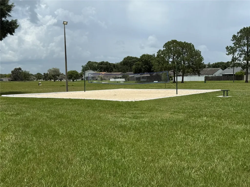 10009 Regal Woods Lane Tampa FL 33624