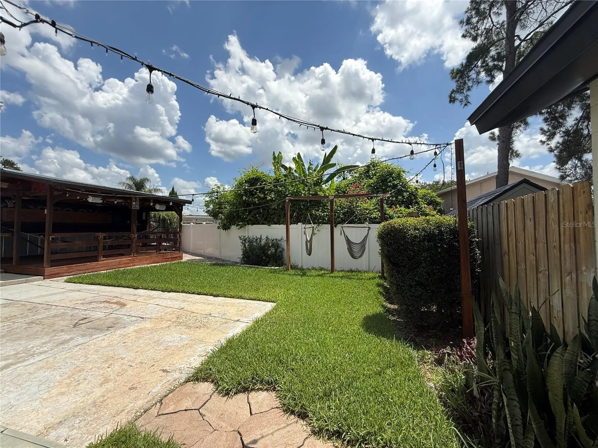 10009 Regal Woods Lane Tampa FL 33624