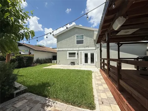 10009 Regal Woods Lane Tampa FL 33624