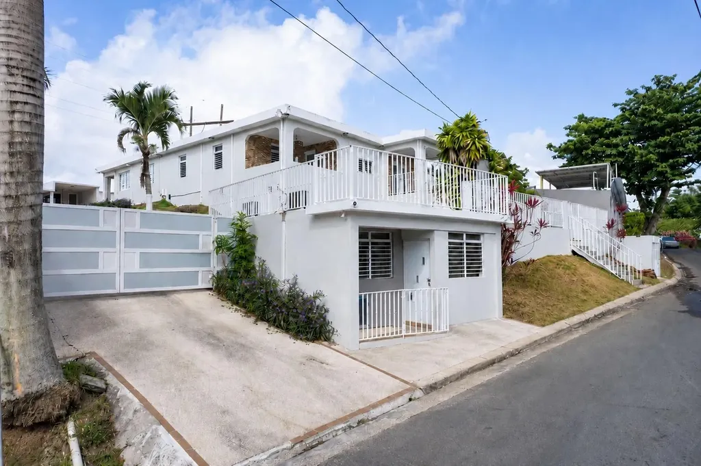 843 Sect Los Ramos Trujillo Alto PR 00976