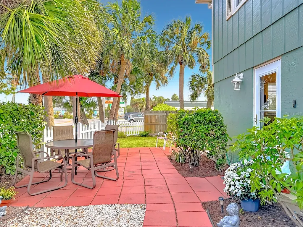 202 Peacock Lane Holmes Beach FL 34217