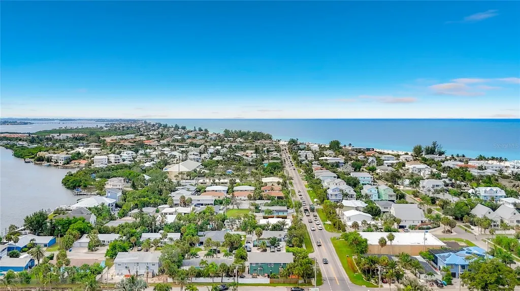 202 Peacock Lane Holmes Beach FL 34217
