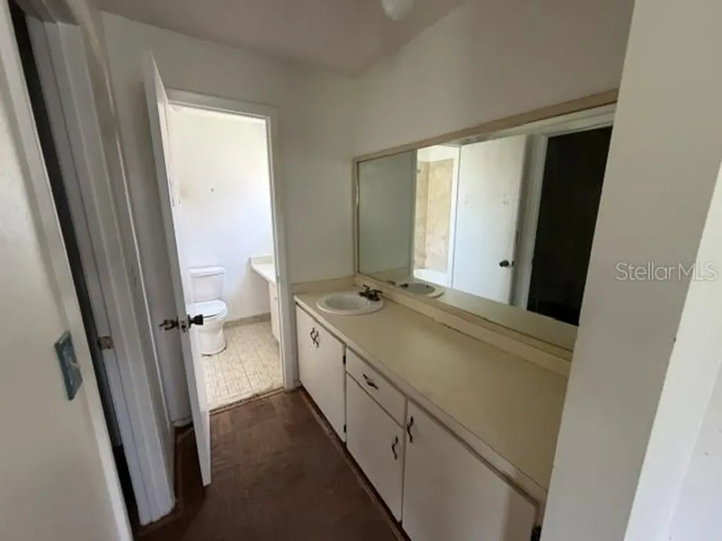 5121 Gateway Avenue Orlando FL 32821
