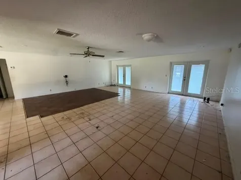 5121 Gateway Avenue Orlando FL 32821