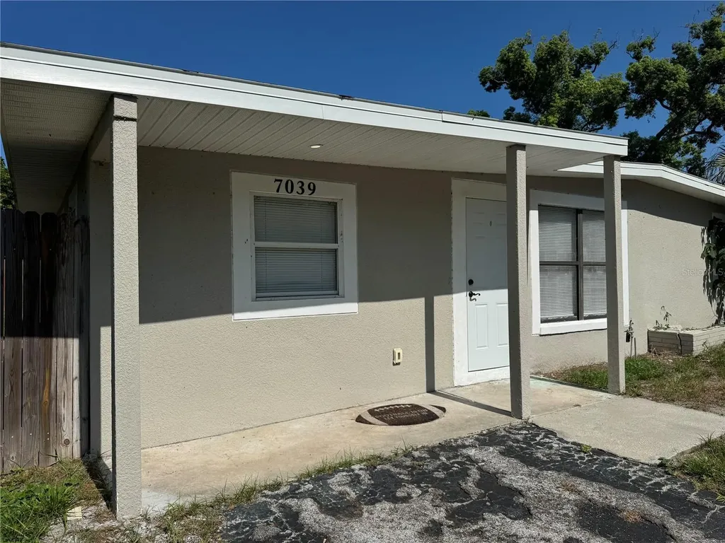 7039 E Lenox Drive E New Port Richey FL 34653