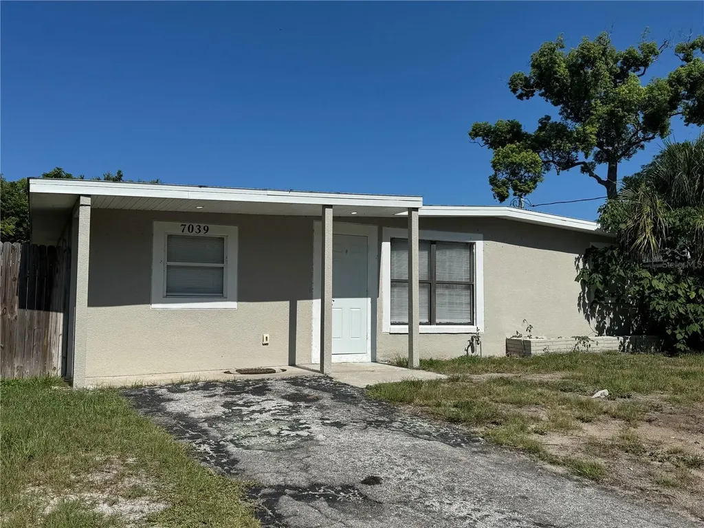 7039 E Lenox Drive E New Port Richey FL 34653