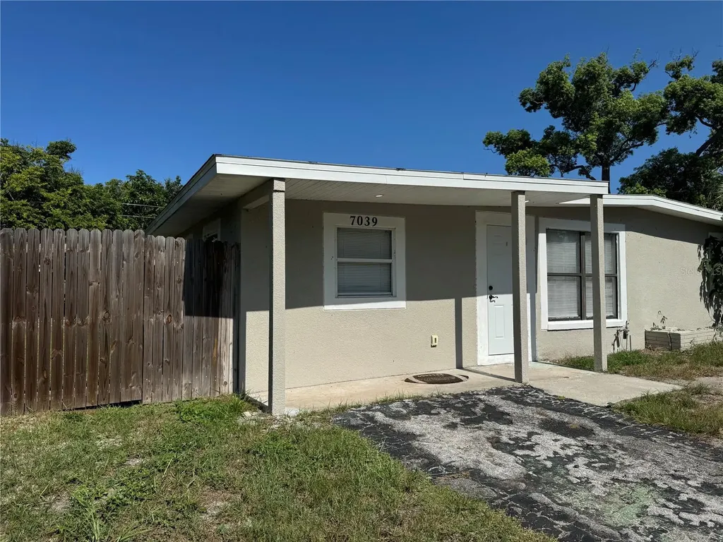 7039 E Lenox Drive E New Port Richey FL 34653