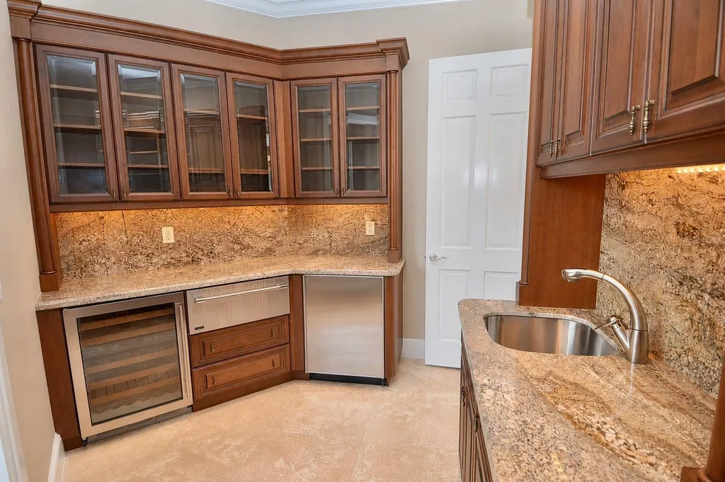 630 N River Road Venice FL 34293