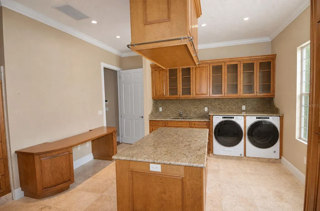 630 N River Road Venice FL 34293