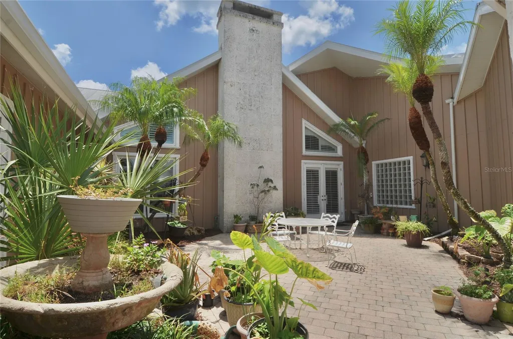 630 N River Road Venice FL 34293