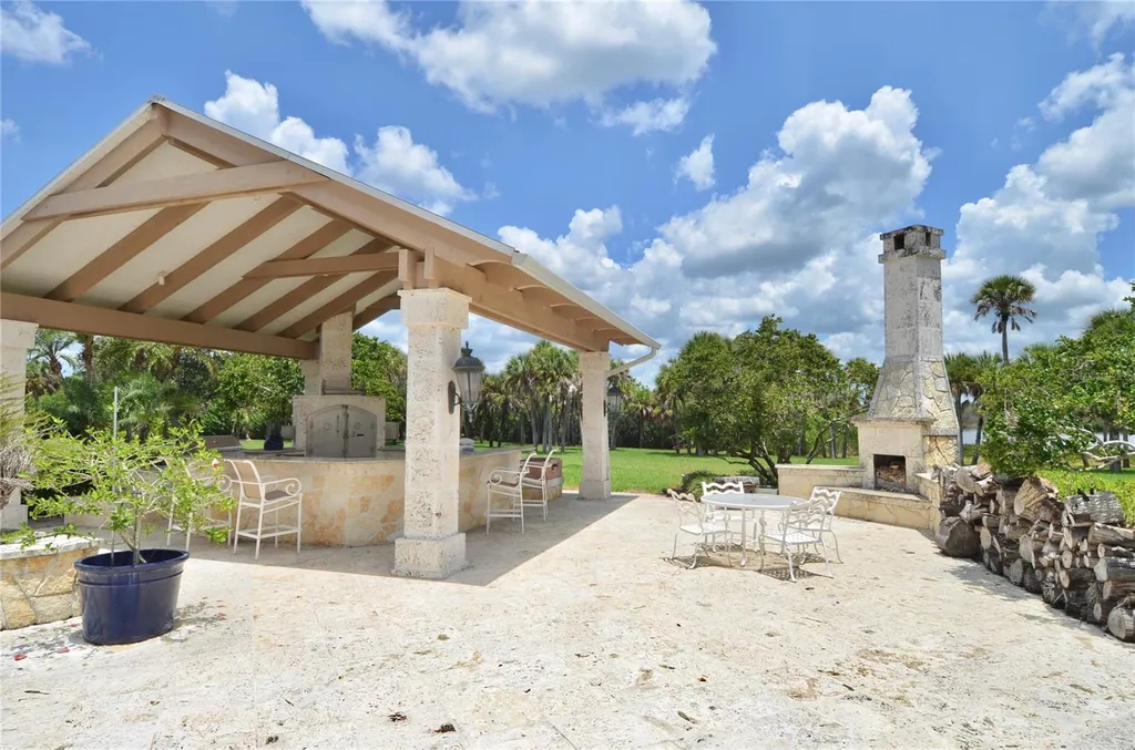 630 N River Road Venice FL 34293