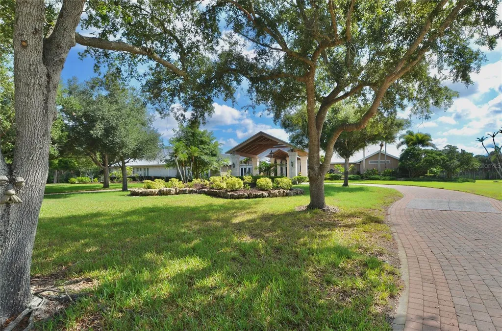 630 N River Road Venice FL 34293