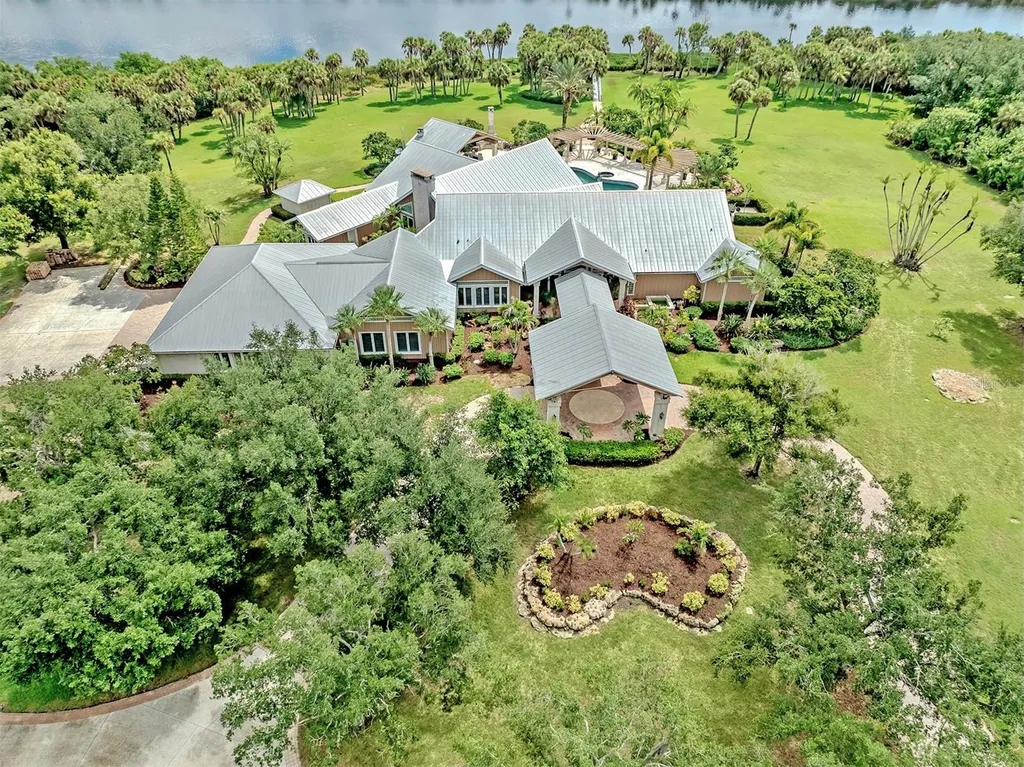 630 N River Road Venice FL 34293