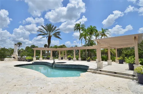 630 N River Road Venice FL 34293