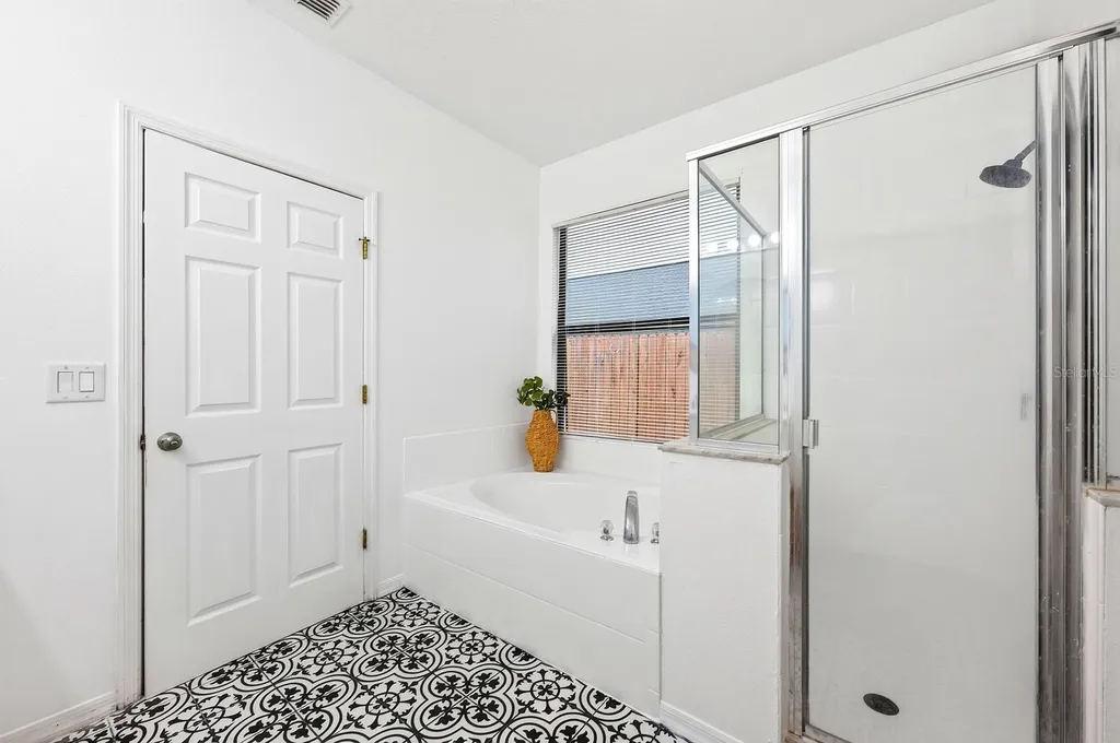 9169 Venezia Plantation Drive Orlando FL 32829