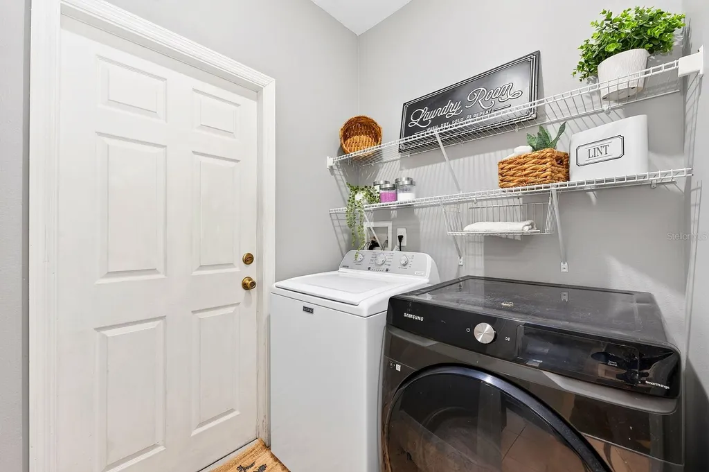 9169 Venezia Plantation Drive Orlando FL 32829