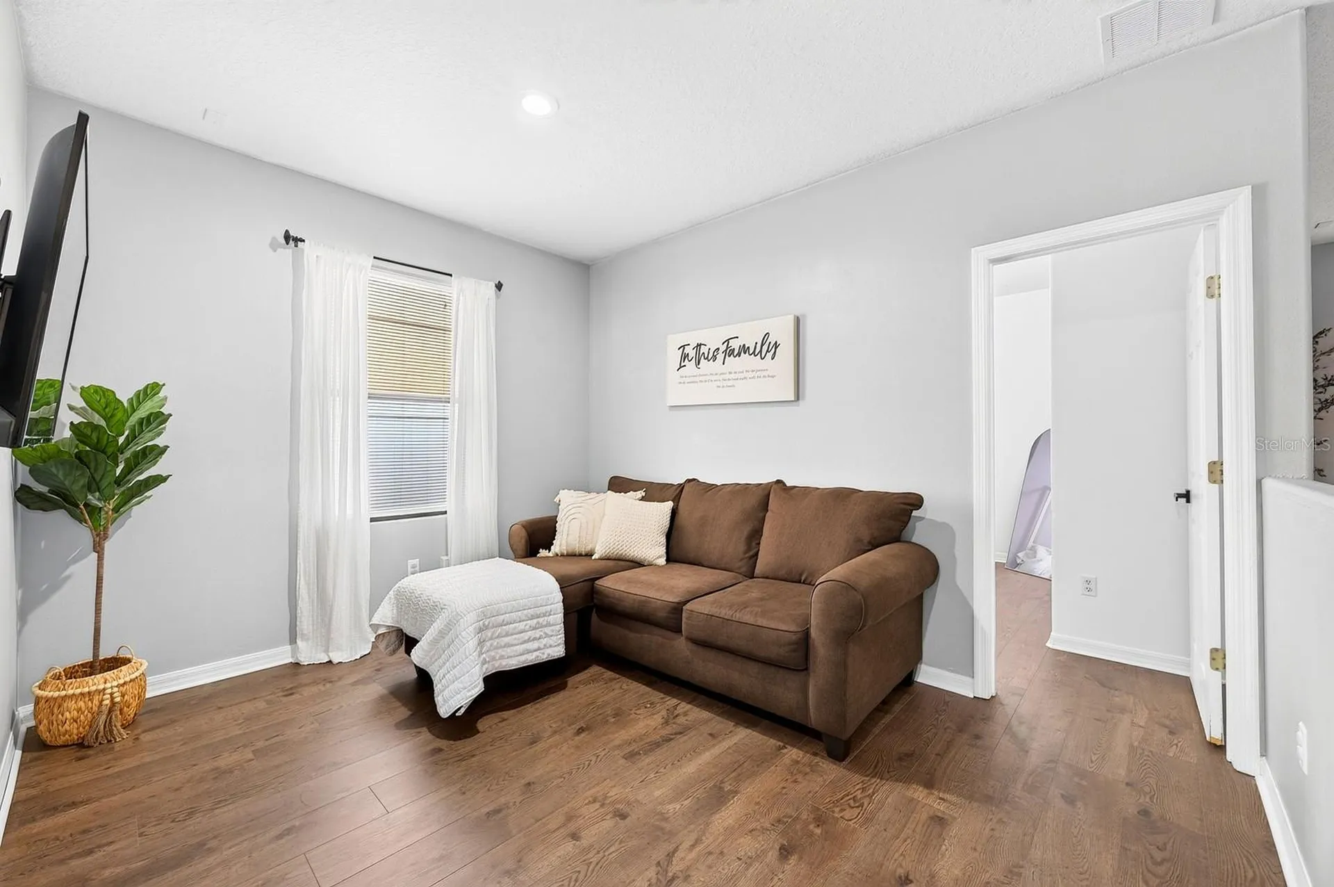9169 Venezia Plantation Drive Orlando FL 32829