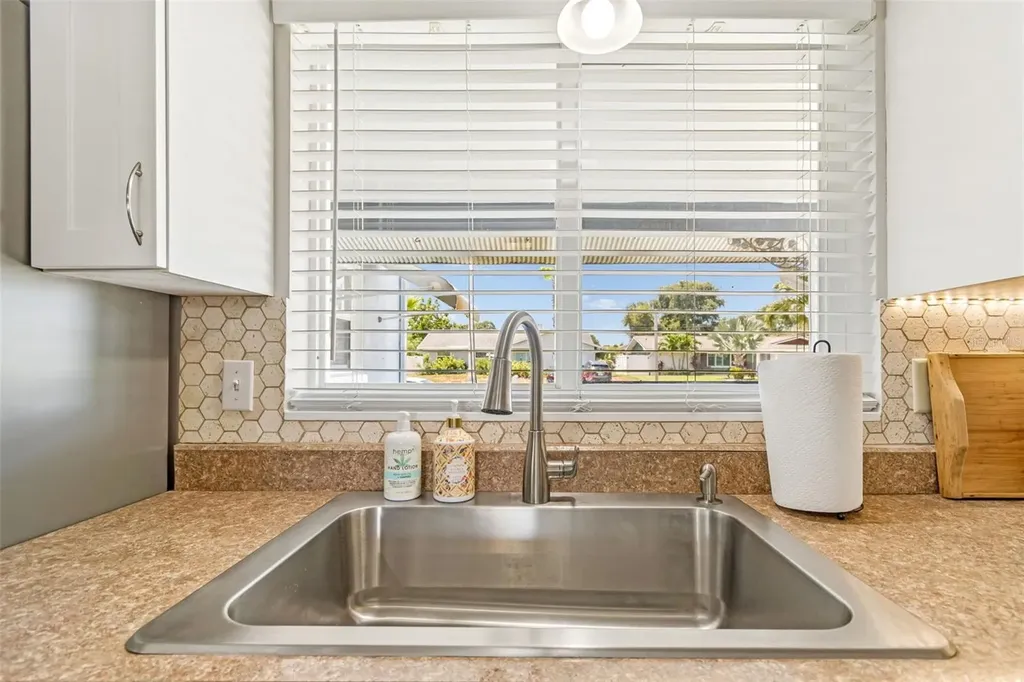 13843 85th Terrace N Seminole FL 33776