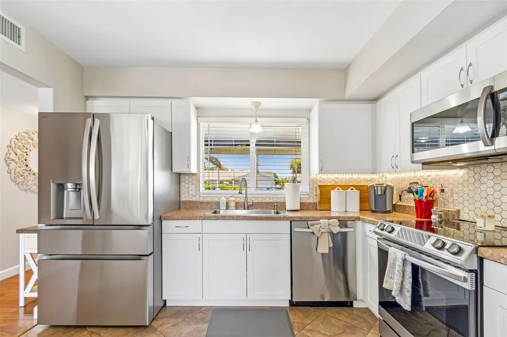 13843 85th Terrace N Seminole FL 33776