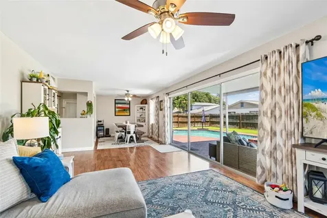 13843 85th Terrace N Seminole FL 33776