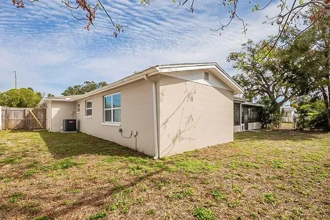 9811 Rainbow Lane Port Richey FL 34668