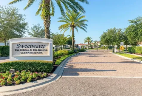2435 Sweetwater Country Club Place Drive Apopka FL 32712