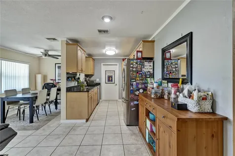 843 Brockway Avenue Orlando FL 32807