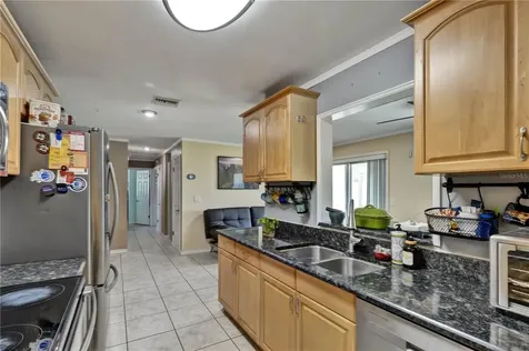 843 Brockway Avenue Orlando FL 32807