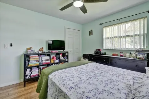 843 Brockway Avenue Orlando FL 32807