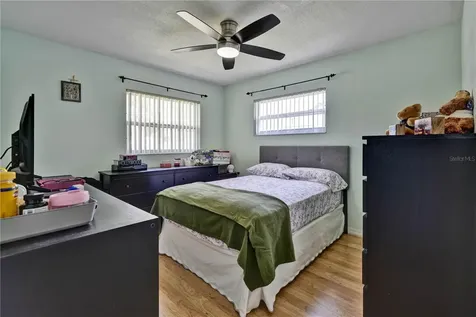 843 Brockway Avenue Orlando FL 32807