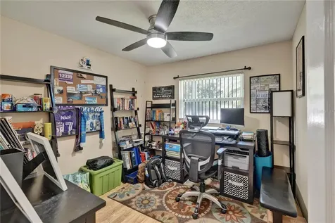 843 Brockway Avenue Orlando FL 32807
