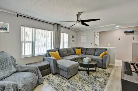 843 Brockway Avenue Orlando FL 32807