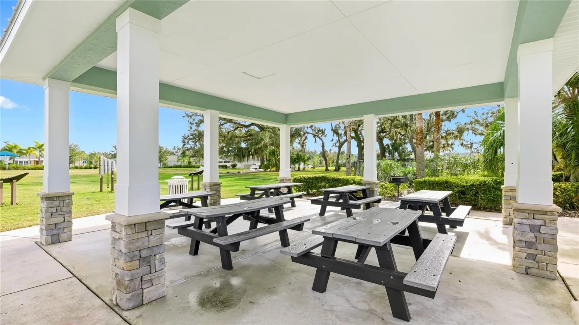 10601 Falling Leaf Court Parrish FL 34219