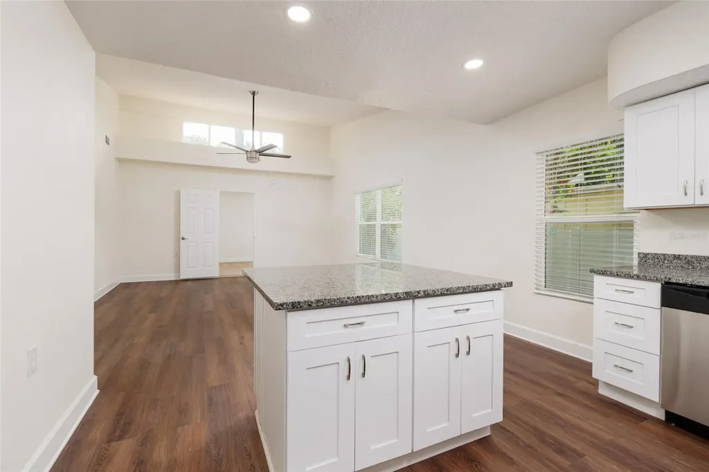 2223 W Harbor Drive S St Petersburg FL 33705