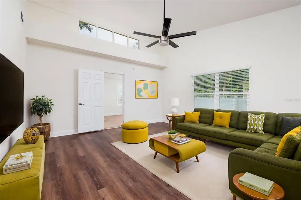 2223 W Harbor Drive S St Petersburg FL 33705