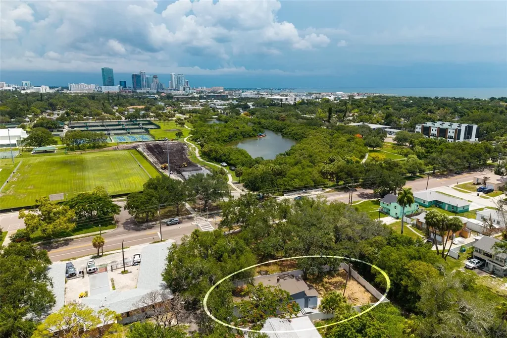 2223 W Harbor Drive S St Petersburg FL 33705