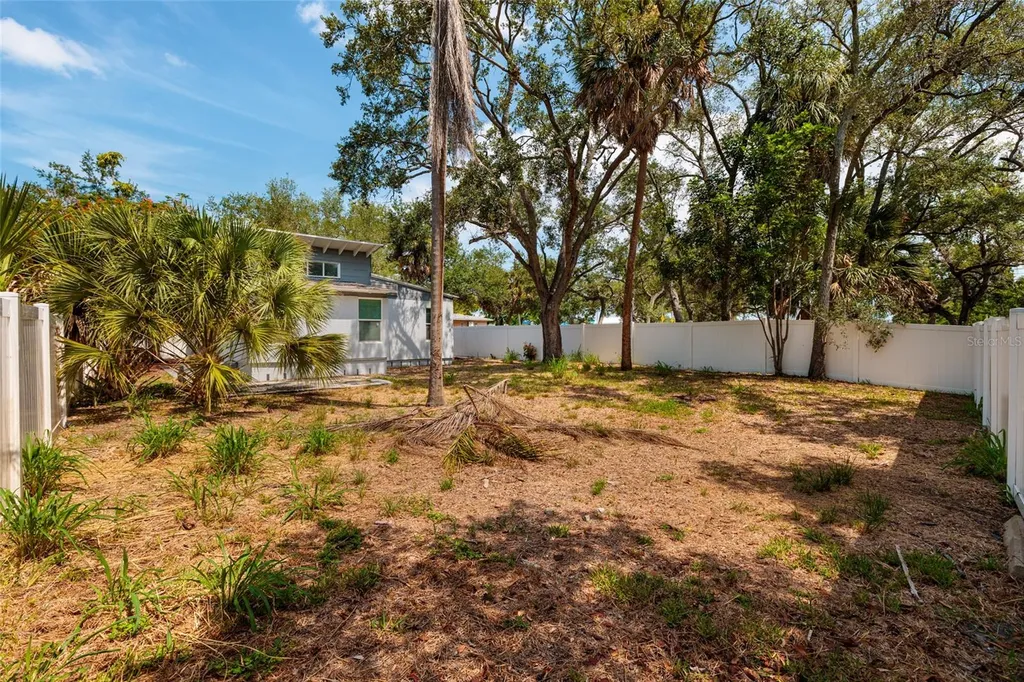 2223 W Harbor Drive S St Petersburg FL 33705